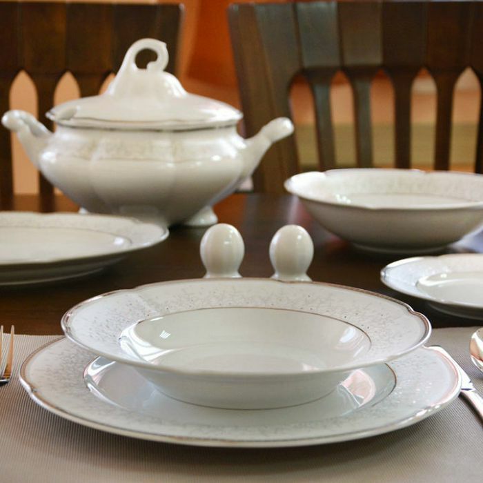 Posuđe i pribor za jelo